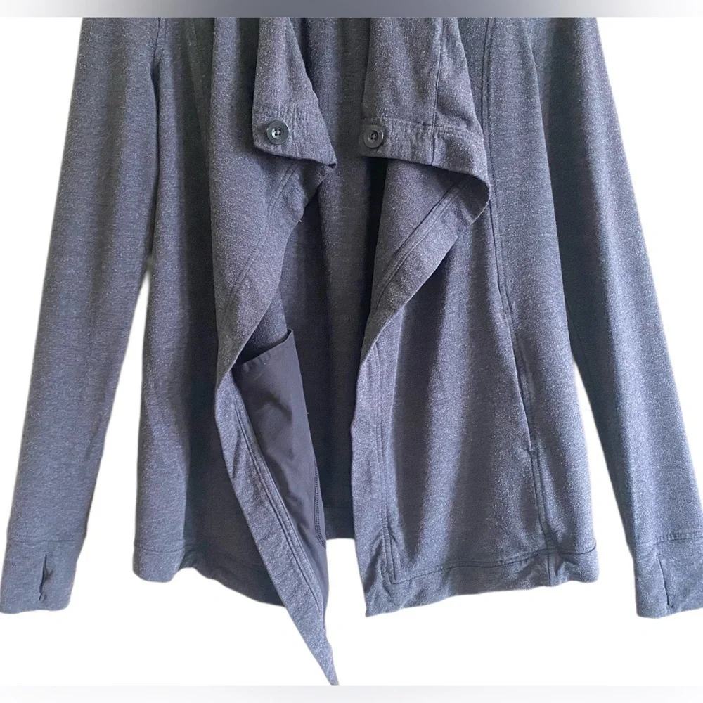 LULULEMON ATHLETICA Women’s Modal Blend Wrap Jacket Size 6